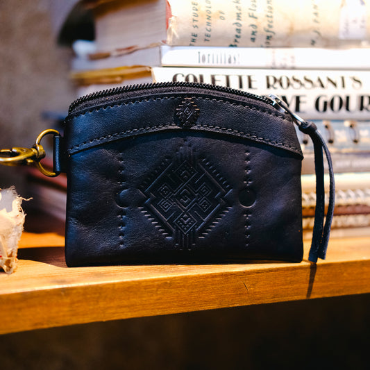 COIN PURSE WITH NEW MOON ICON - FULL LEATHER - BLACK