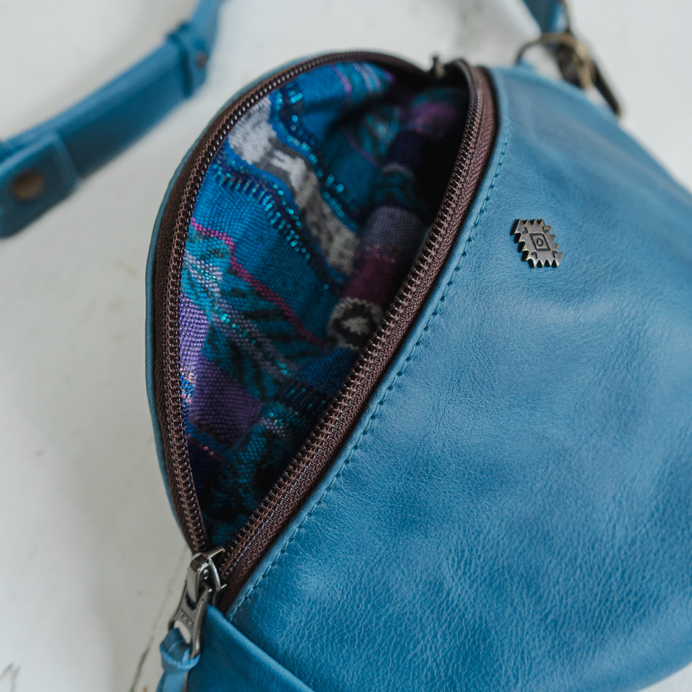 FANCY POUCH - FULL LEATHER - CERULEAN