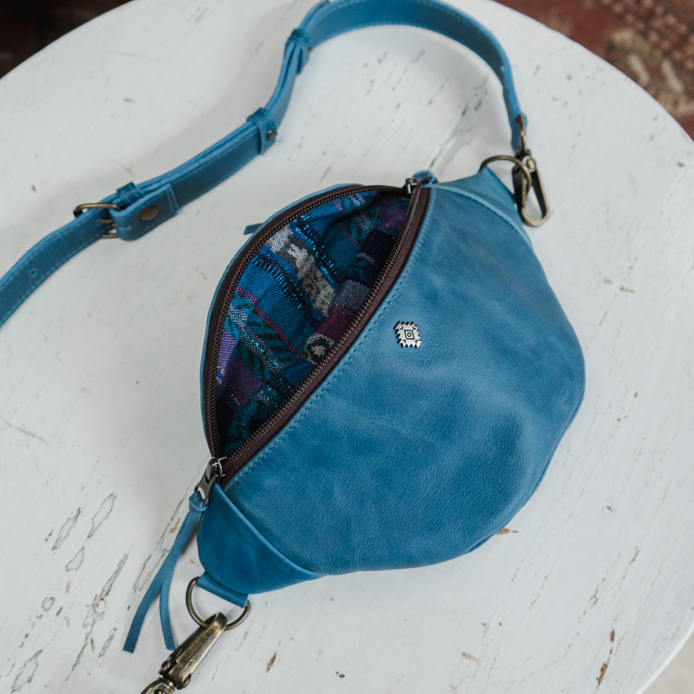 FANCY POUCH - FULL LEATHER - CERULEAN