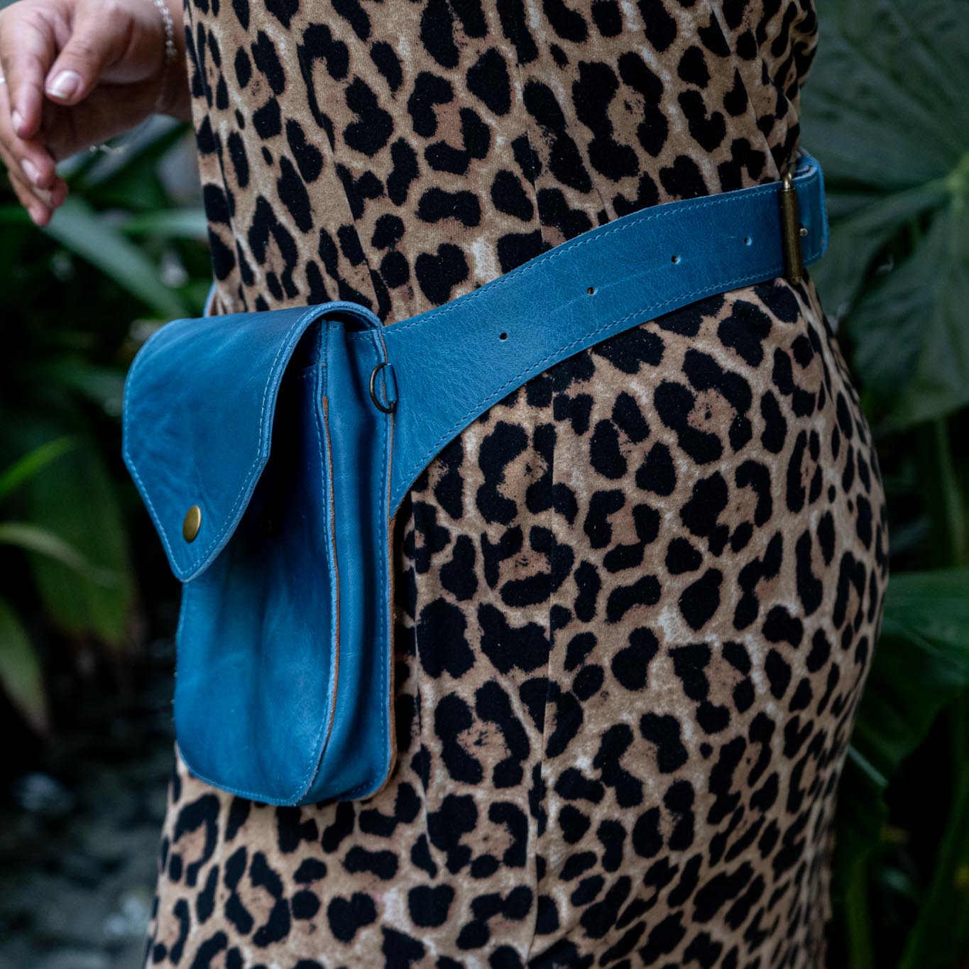 HIP SATCHEL - FULL LEATHER - CERULEAN