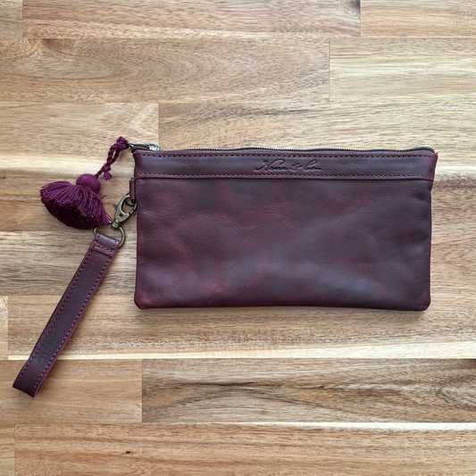 THE PERFECT CLUTCH - FULL LEATHER - VINO TINTO