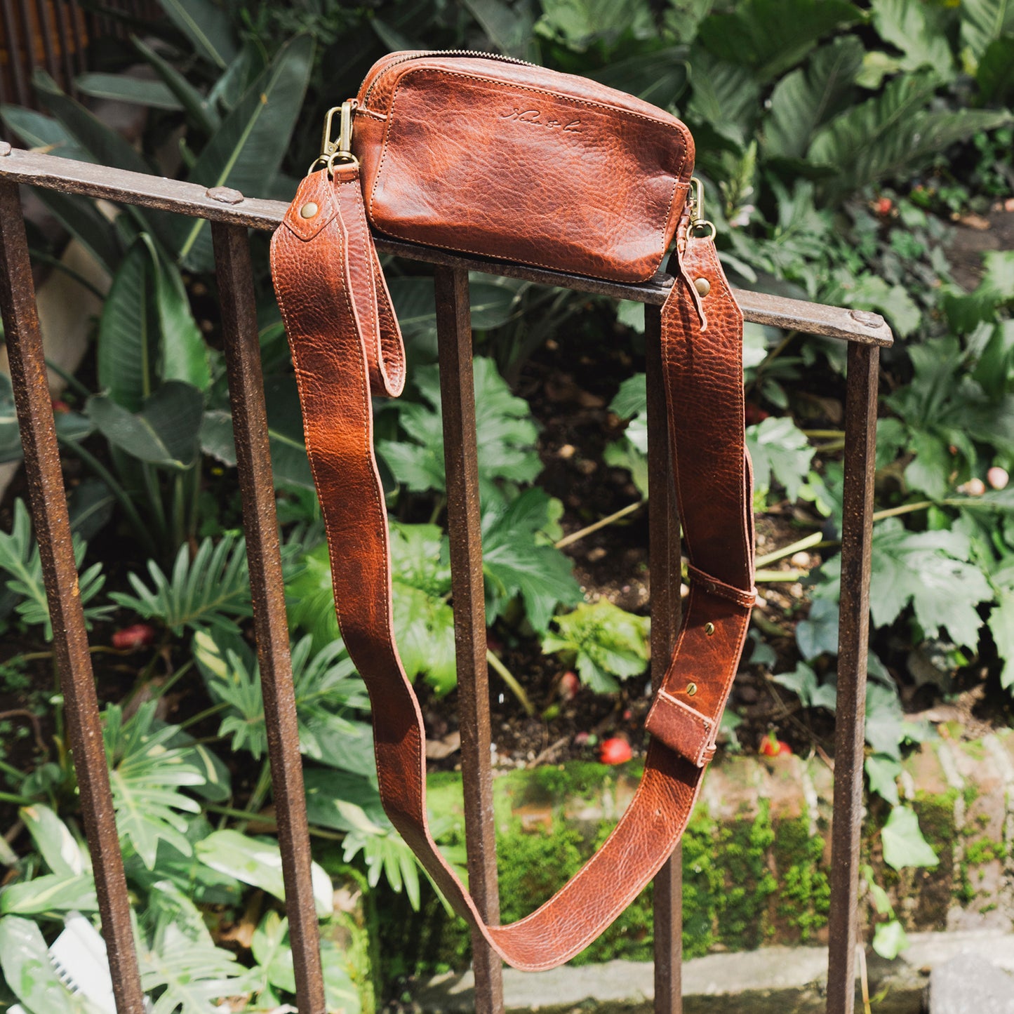 ESSENTIALS BAG - FULL LEATHER - COPPER