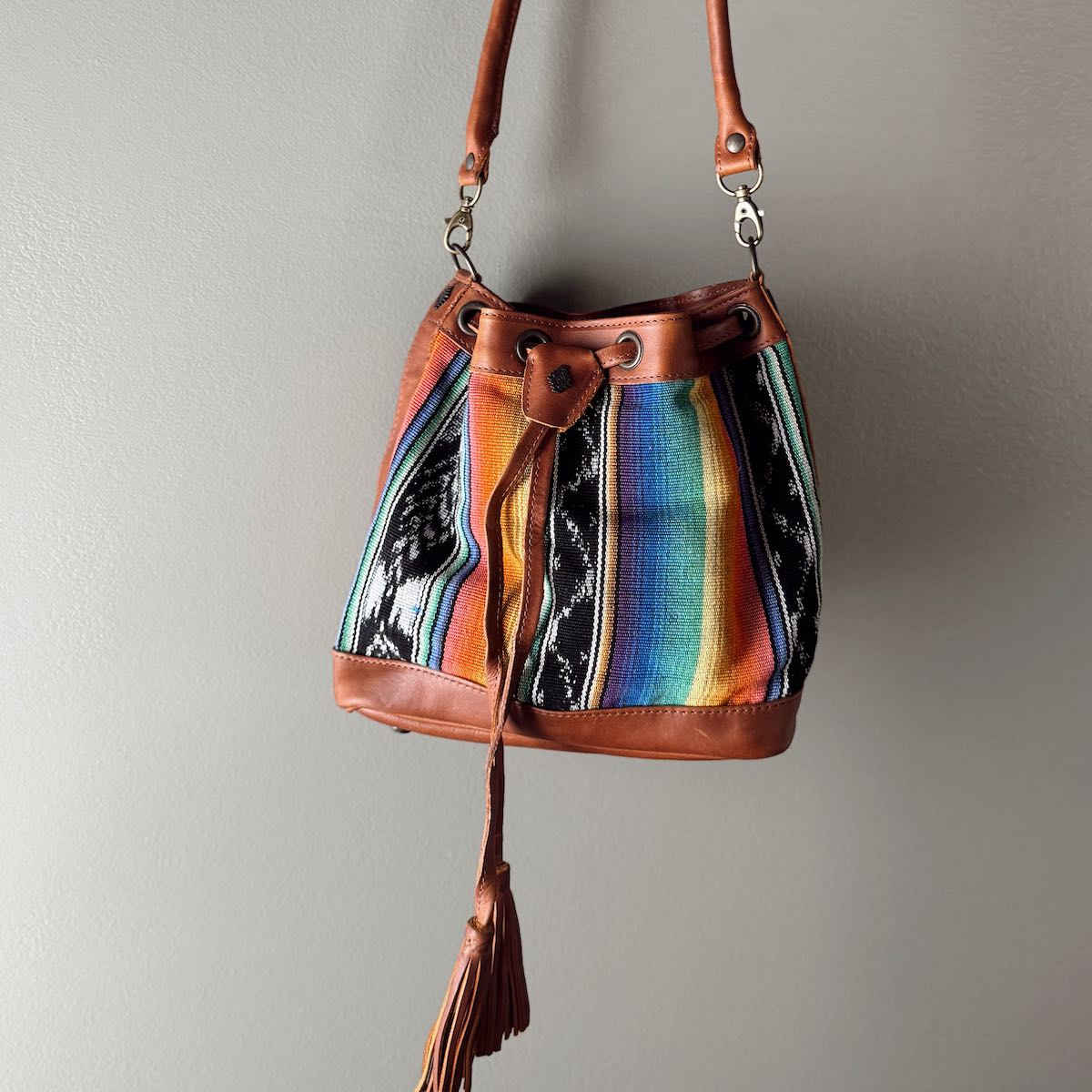 DRAWSTRING BUCKET BAG - SMALL - JOYA - CAFE