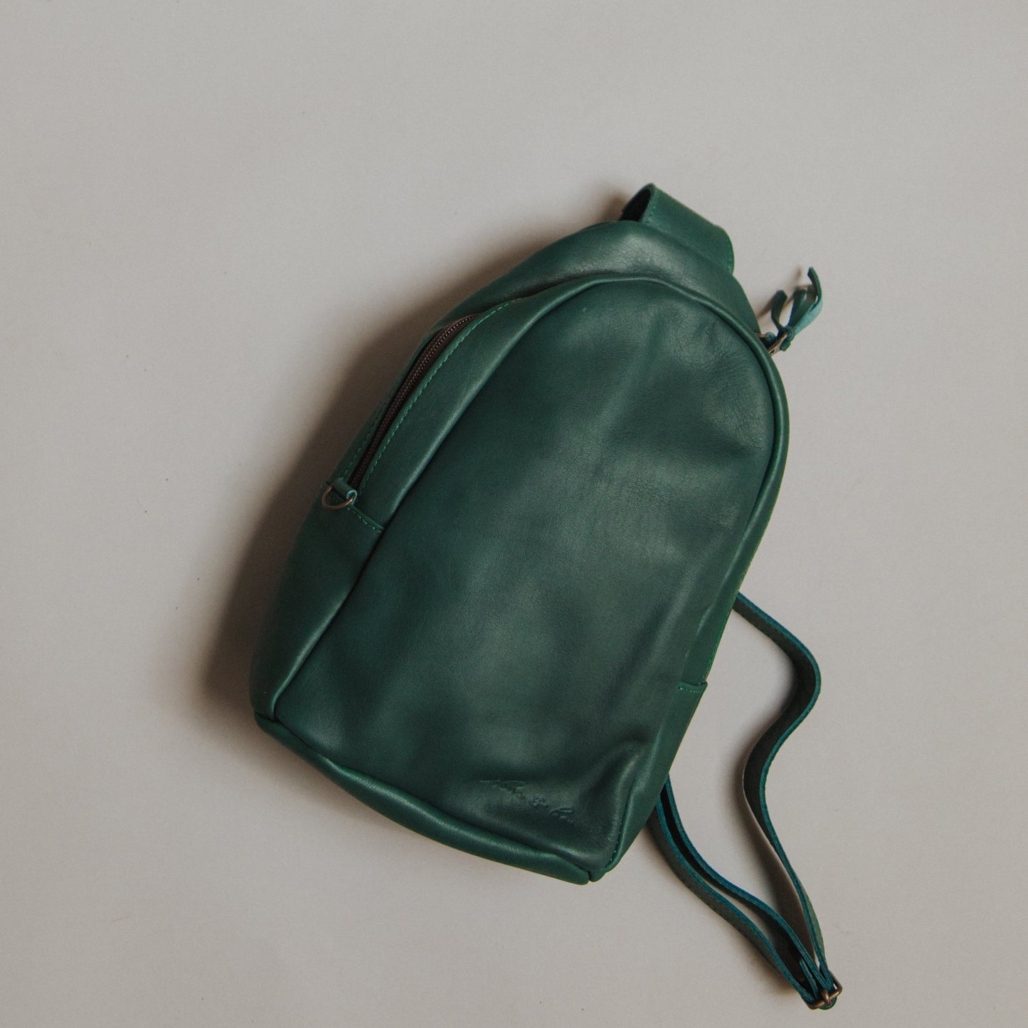 CROSSBODY SLING - FULL LEATHER - EVERGREEN