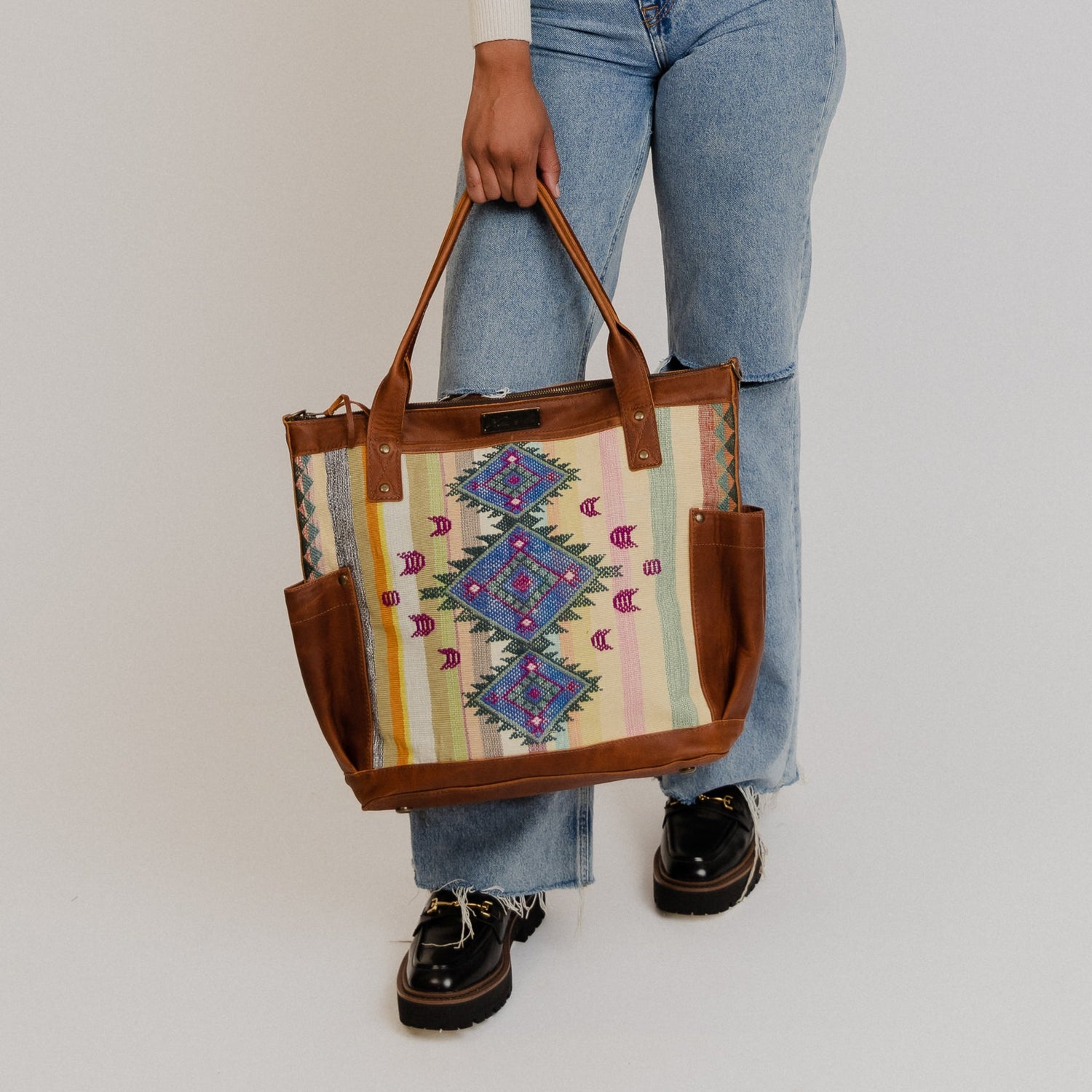 La Regale Clutch,Plum,One Size: Handbags